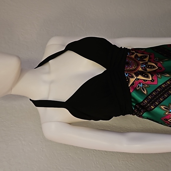 I.N. SAN FRANCISCO Assymetric Halter Satin Ethnic Handkerchief Shsrkbite Dress - Picture 4 of 10